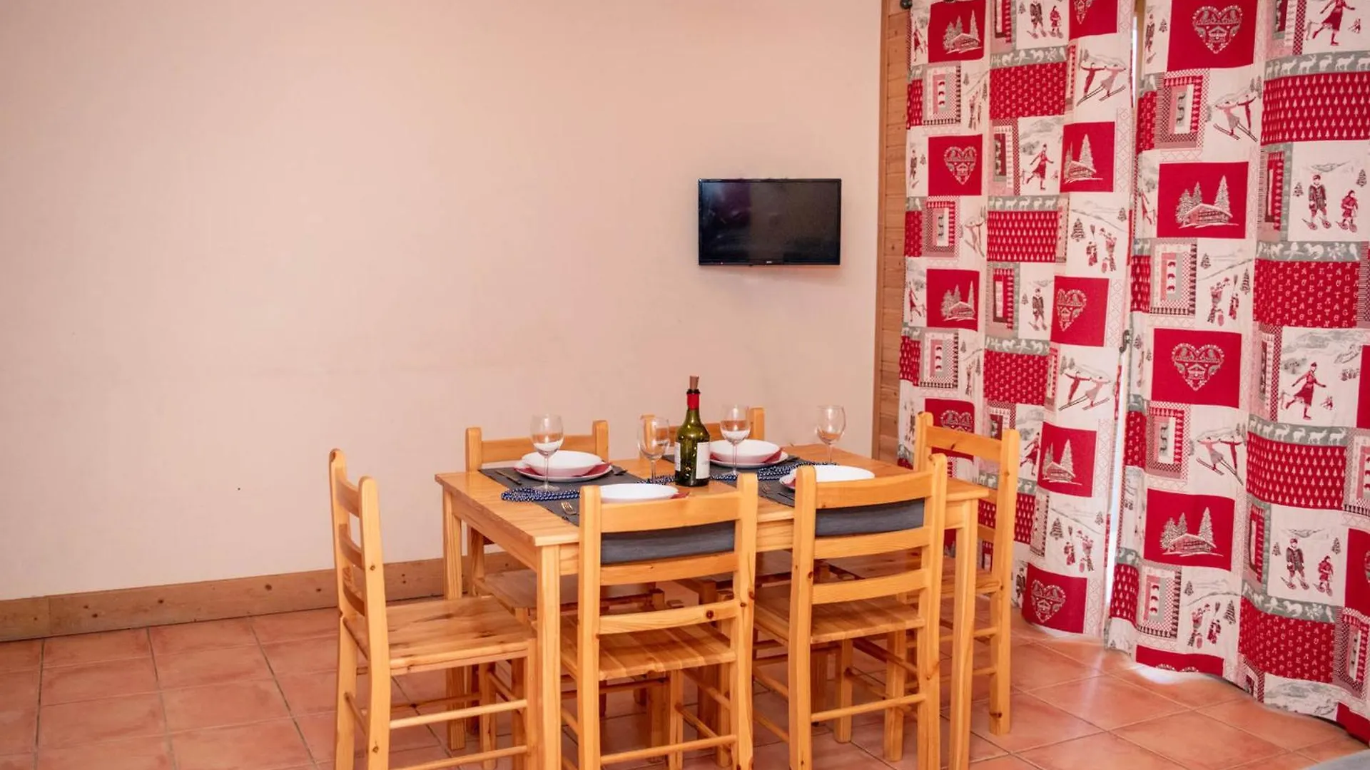 Apartment Appartement 2 Pieces Avec Balcon Et Parking A Pra Loup 1500 - 6 Personnes - Fr-1-504-231 Uvernet-Fours France